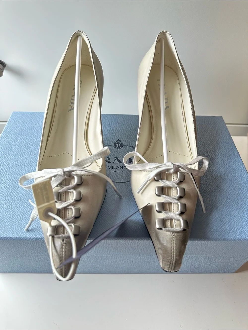 Prada Runway Antiqued Leather Pumps Size 38 NWT